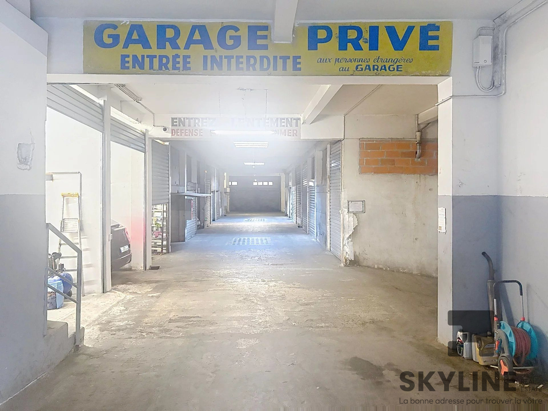 Box fermé sécurisé – rue de la croix 13007 Marseille